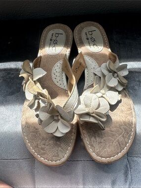b.o.c. Beige Leather Floral Thong Sandals